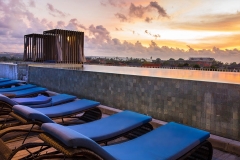 bali_watermark-hotel-sunset-rooftop-pool